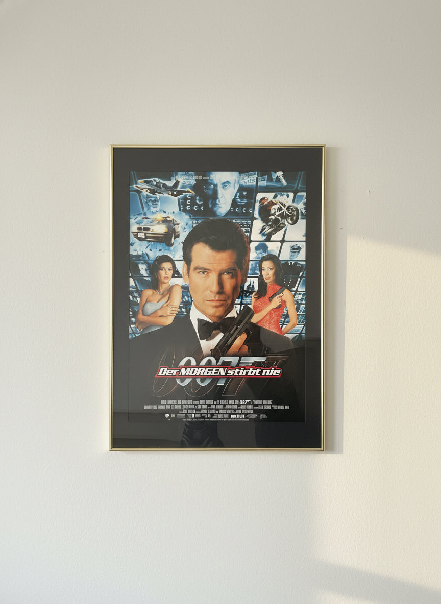 Der Morgen Stirbt nie - 007 James Bond Poster