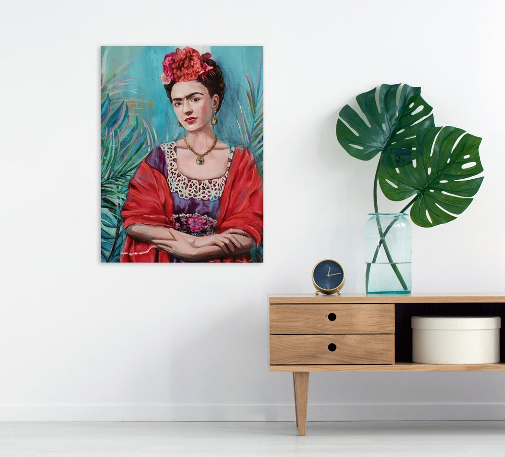 Schönheit mit rotem Umhang