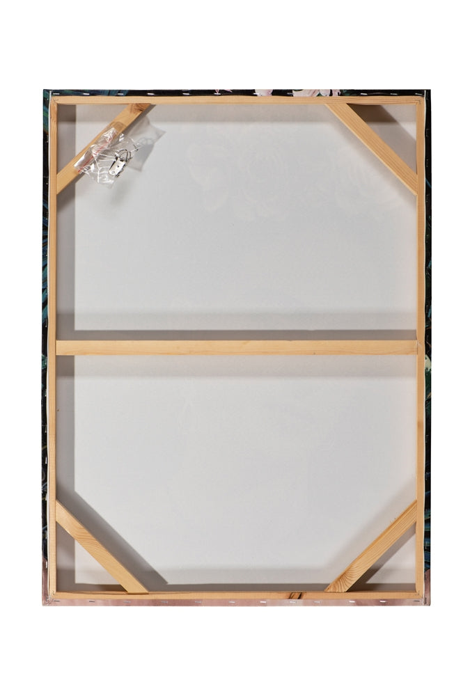 Schönheit mit rotem Umhang