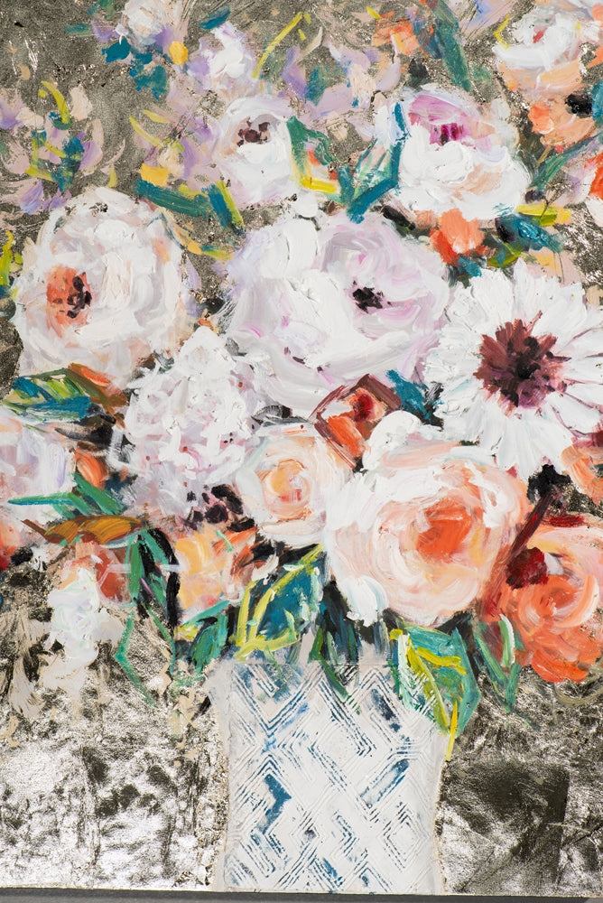 Blumenvase mit goldenem Hintergrund