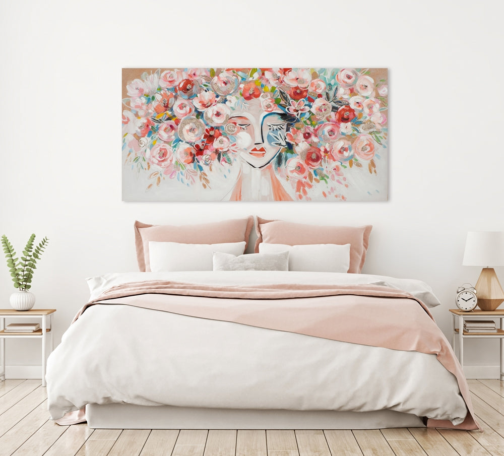 Frau mit bunten Blumen