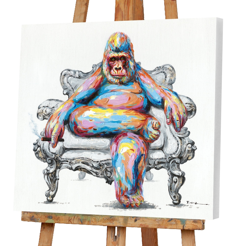 Bunter Gorilla im Sessel