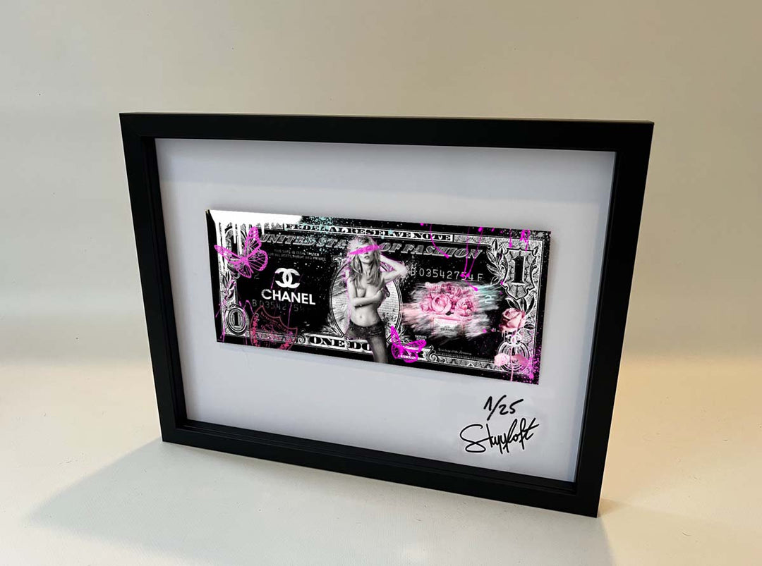 Skyyloft KATE MOSS DOLLAR – gerahmt