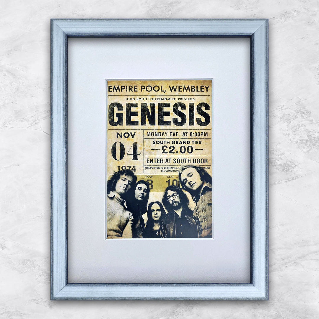 Genesis (Empire Pool, Wembley 04.11.1974) | Berühmte Persönlichkeiten Miniprints