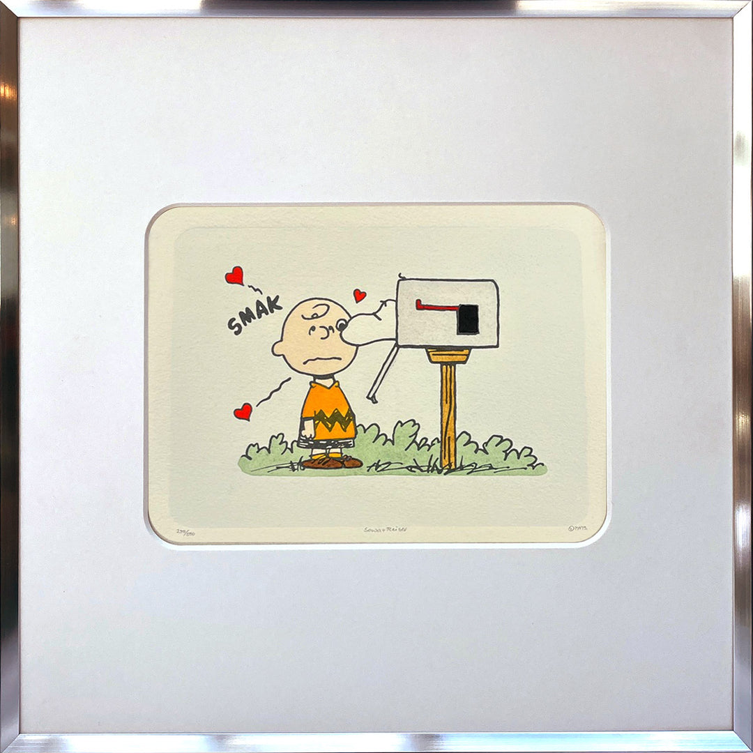 Surprise kiss from Snoopy | The Peanuts